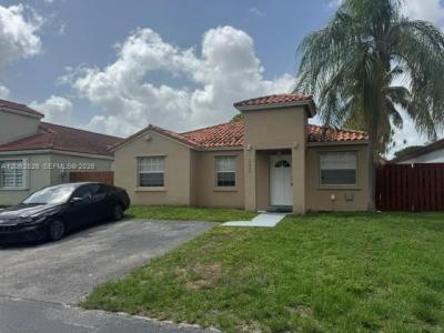 13073 SW 150th Ter, Miami, Florida 33186, USA