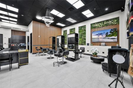 301 Altara Ave CU-3K, Coral Gables, Florida 33146, USA