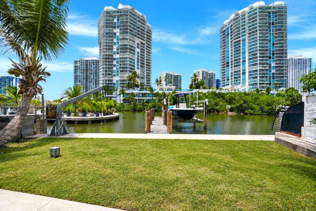 235 Atlantic Ave, Sunny Isles Beach, Flórida 33160, Estados Unidos