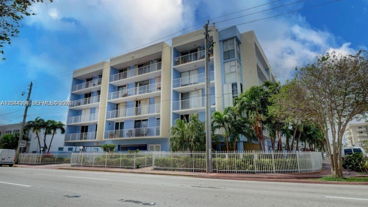 8340 Harding Ave 504, Miami Beach, Florida 33141, USA