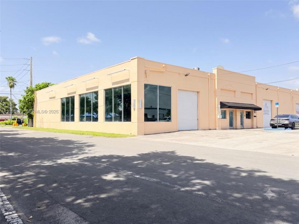 1036 NW 1st Ct, Hallandale Beach, Florida 33009, Stati Uniti
