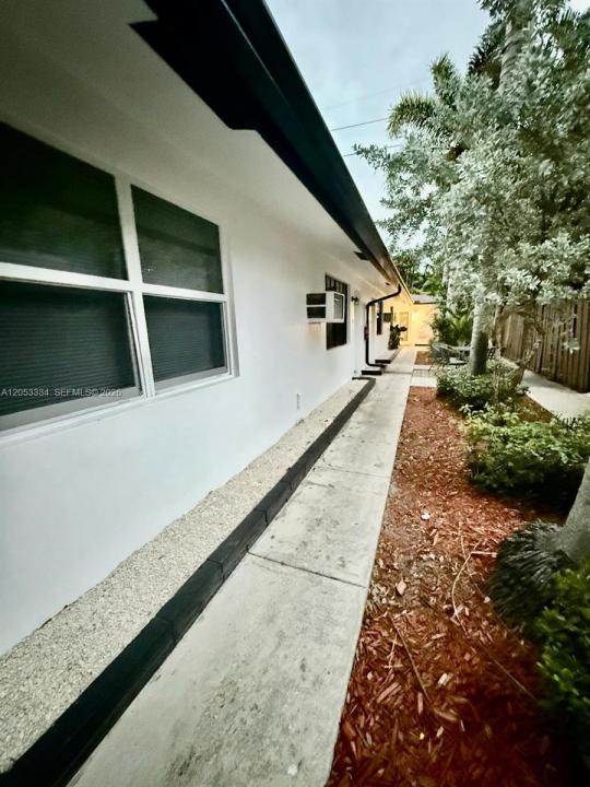 1240 NE 12th Ave 1-5, Fort Lauderdale, Floride 33304, États-Unis
