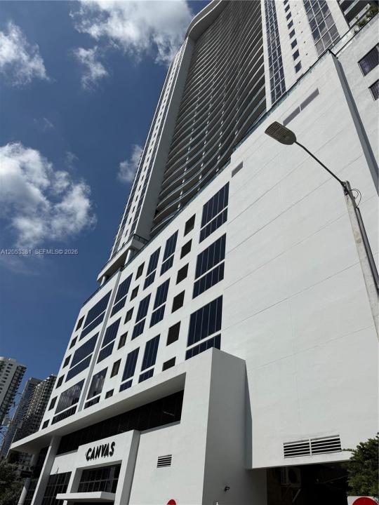 1600 NE 1st Ave 1711, Miami, Florida 33132, USA