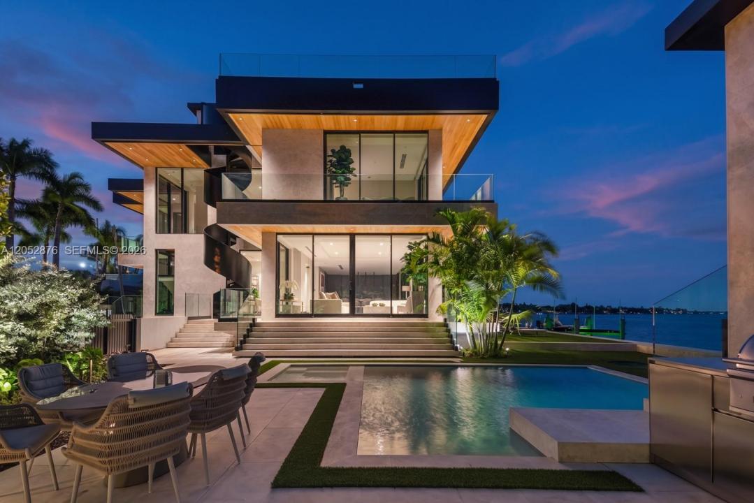 1141 N Biscayne Point Rd, Miami Beach, Floryda 33141, USA