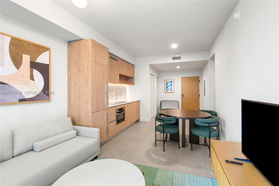 11 NE 6th St 2204, Miami, Florida 33132, Stati Uniti