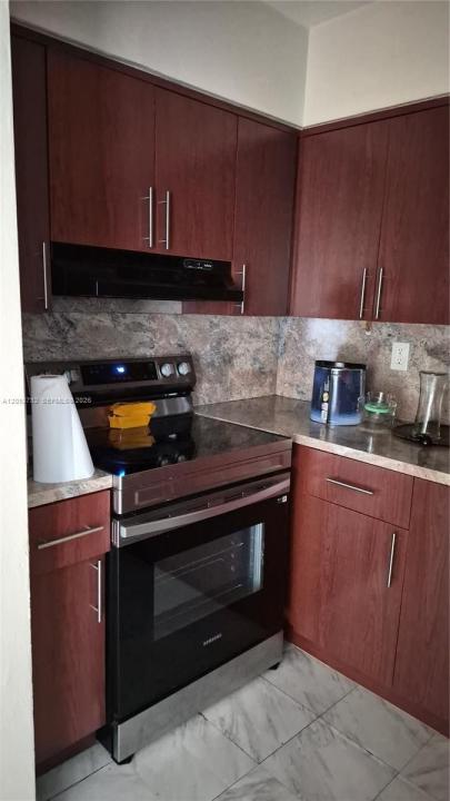 7220 Pembroke Rd 8, Miramar, Florida 33023
