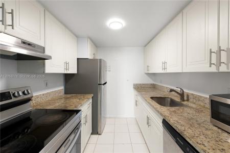 2350 NE 135th St 812, North Miami, Florida 33181, USA