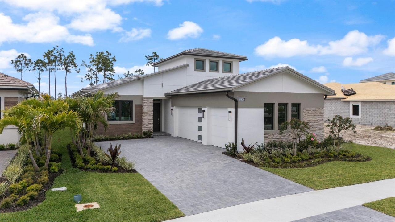 13928 Vivant Drive, Palm Beach Gardens, Florida 33412, USA