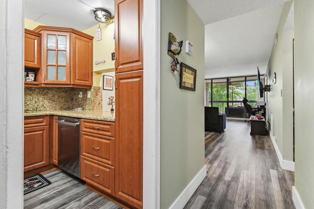 8441 Forest Hills Drive 306, Coral Springs, Florida 33065, Stati Uniti