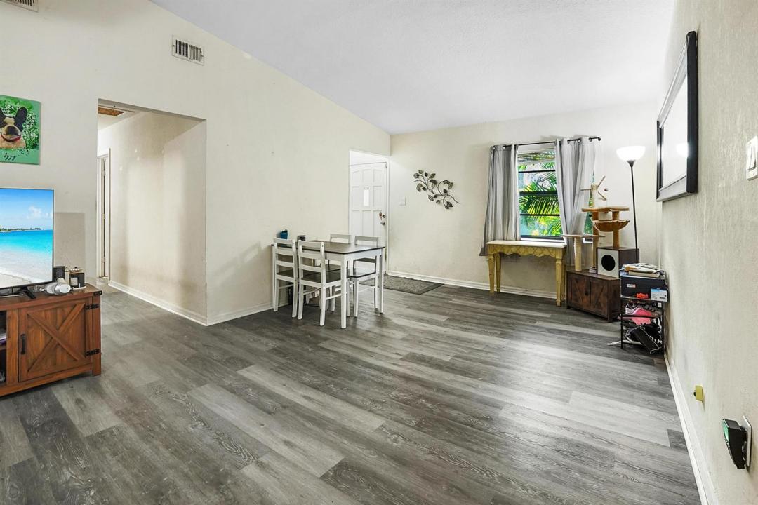 203 E Easy Street, Fort Pierce, Floride 34982, États-Unis