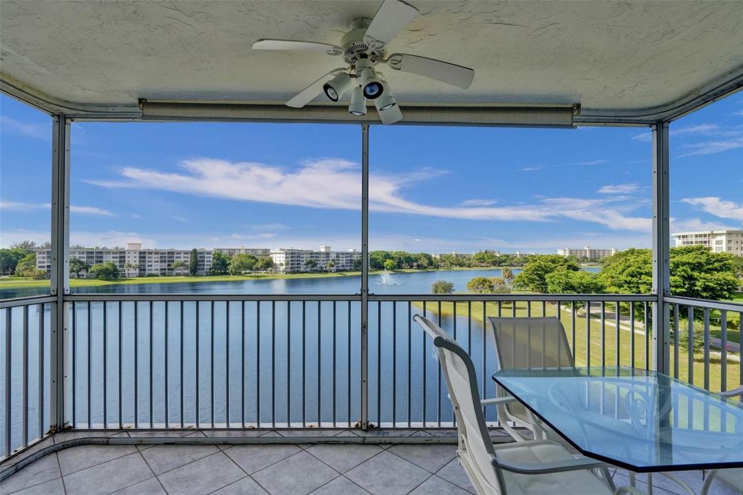 2900 N Course Drive 602, Pompano Beach, Florida 33069, USA