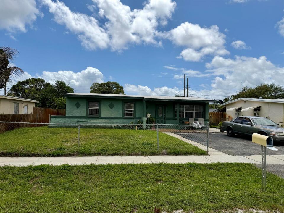 1004 NW 12th Street, Fort Lauderdale, Florida 33311, USA