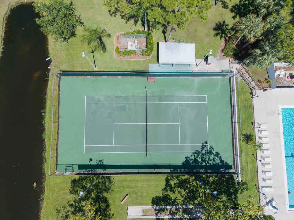 72 Mediterranean E Boulevard, Port St. Lucie, Floryda 34952, USA
