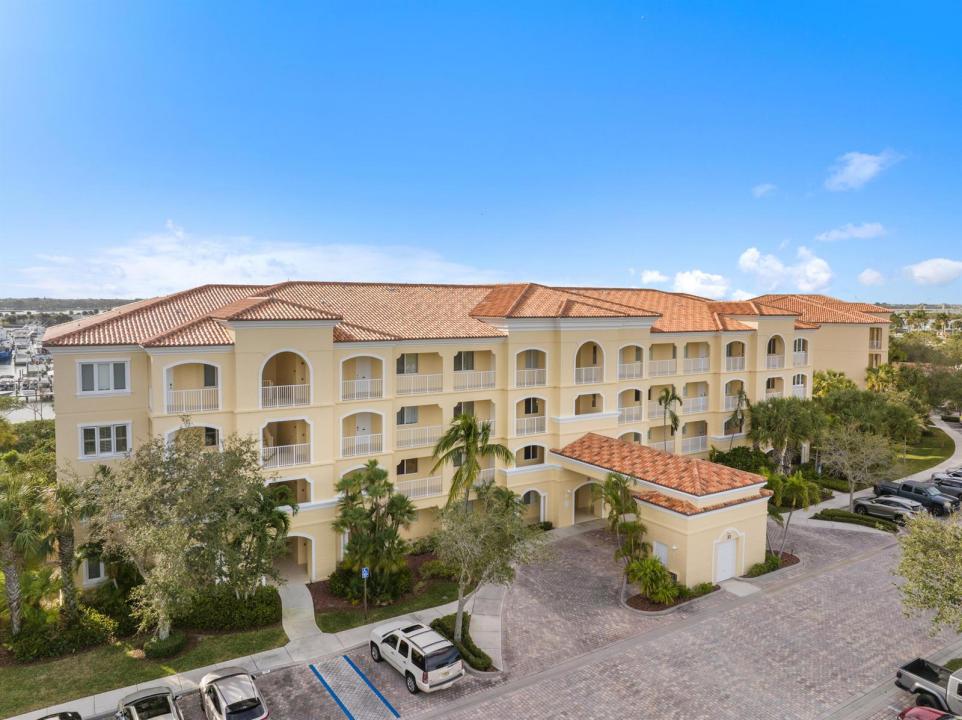 33 Harbour Isle W Drive 201, Fort Pierce, Floride 34949, États-Unis