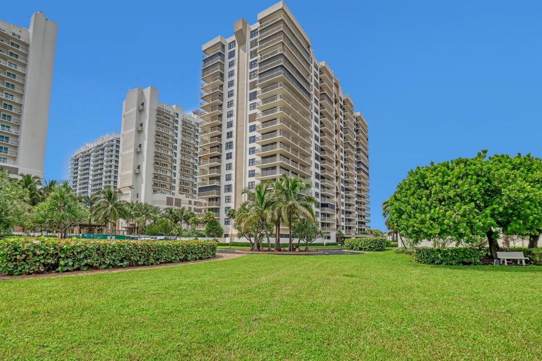 3400 N Ocean Drive 101, Singer Island, Florida 33404, USA