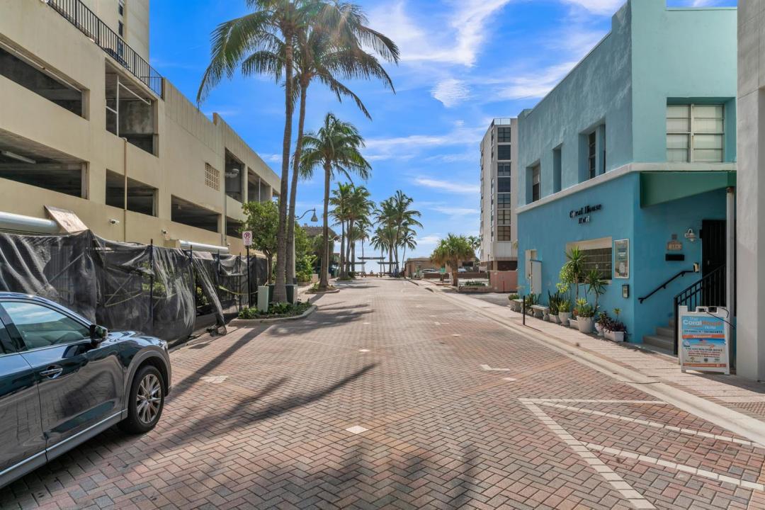 324 Indiana Street 3, Hollywood, Floride 33019, États-Unis