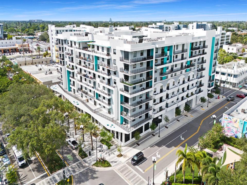 2001 Hollywood Boulevard, Hollywood, Florida 33020, USA