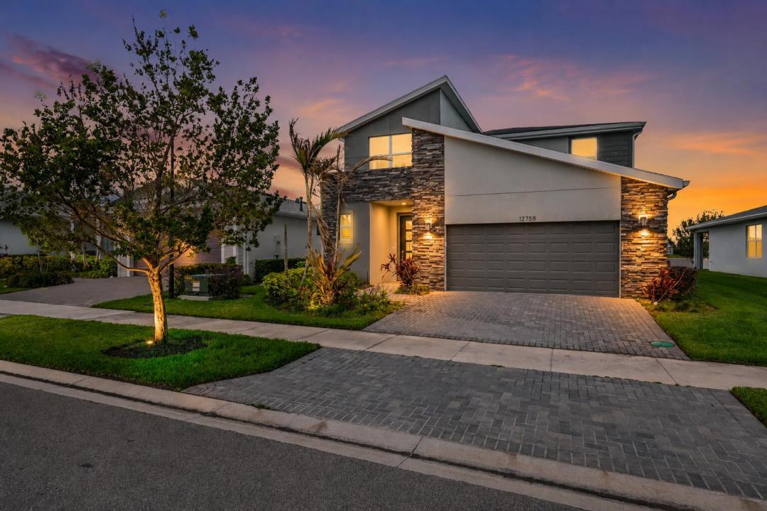 12758 SW Phoenix Drive, Port St. Lucie, Floride 34987, États-Unis