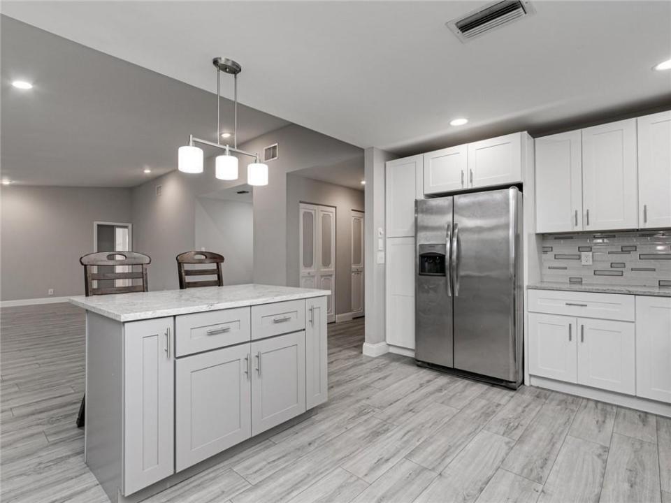 7000 NW 107th Avenue, Tamarac, Florida 33321, Stati Uniti
