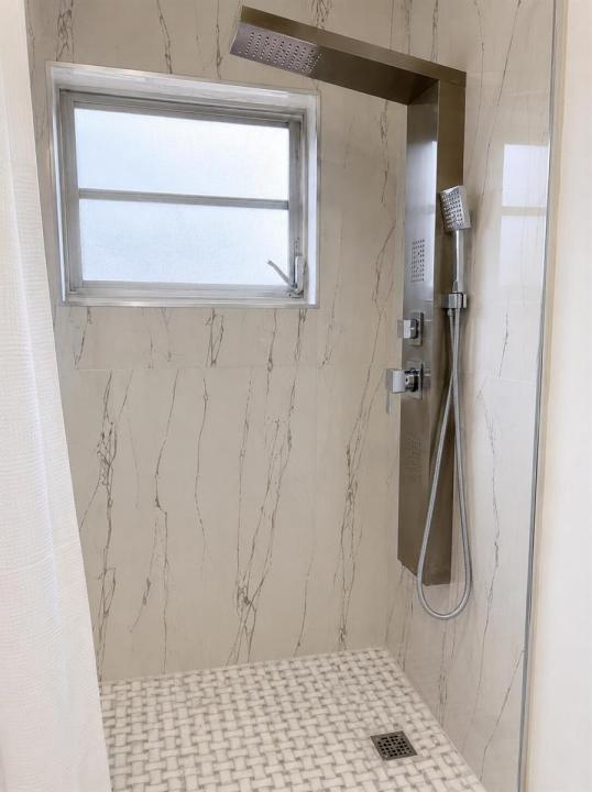 1450 Atlantic Shores Boulevard 212, Hallandale Beach, Floride 33009, États-Unis