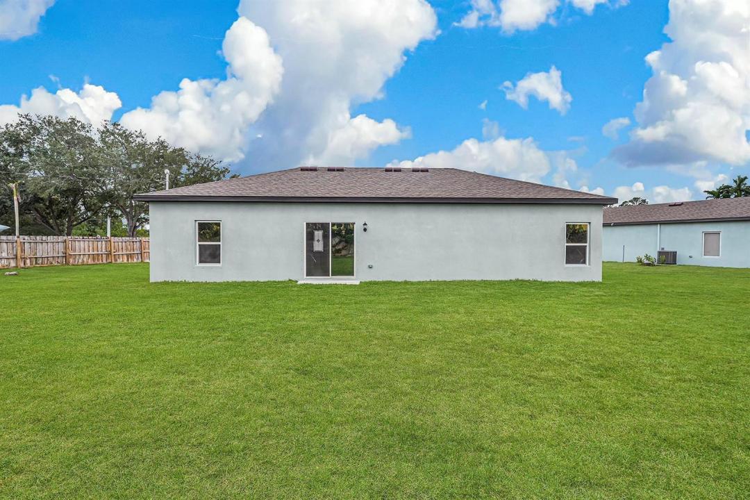 1431 SW Becker Road, Port St. Lucie, Flórida 34953, Estados Unidos