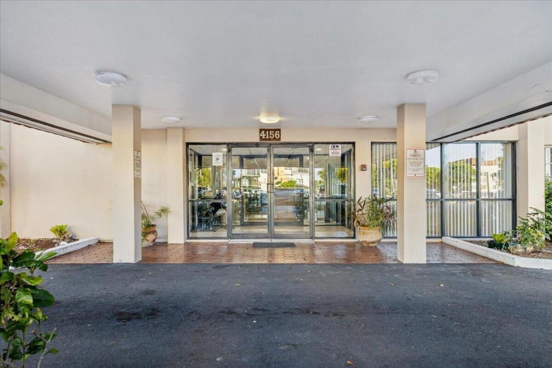 4156 Inverrary Drive, Lauderhill, Florida 33319, Stati Uniti