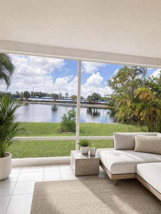 2409 NW 52nd Street, Tamarac, Florida 33309, Stati Uniti