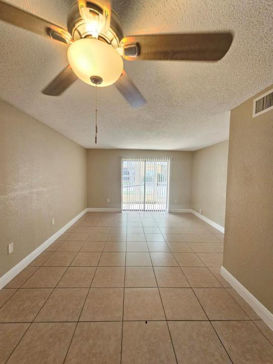 4324 NW 9th Avenue 6-1c, Deerfield Beach, Florida 33064, Stati Uniti