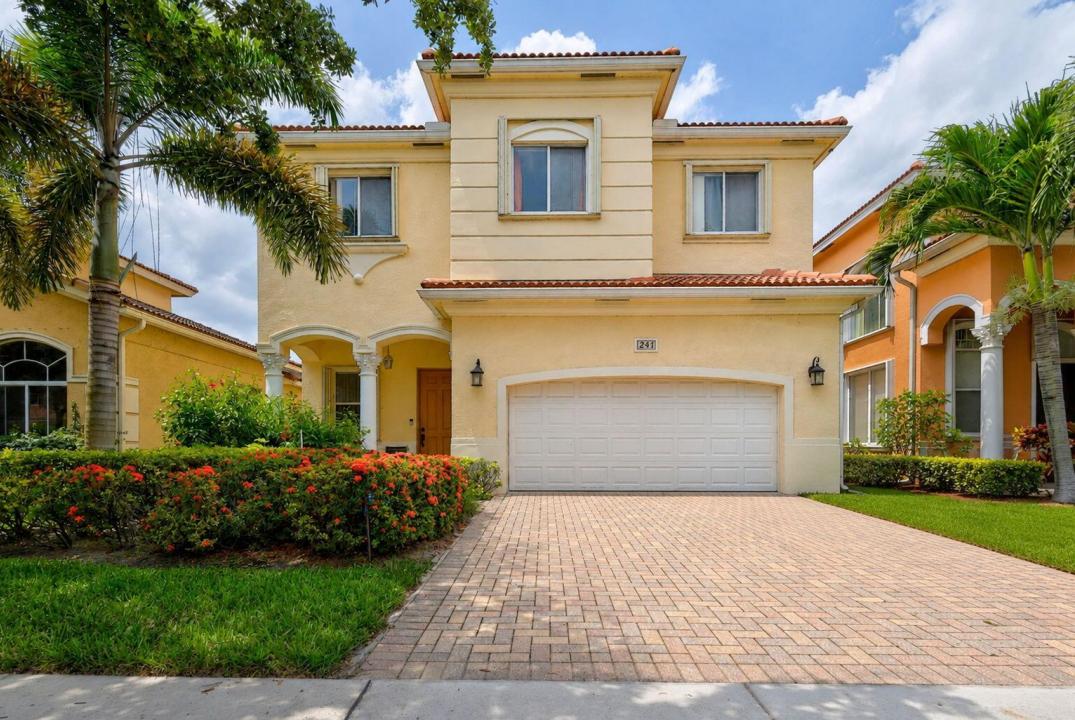 241 Gazetta Way, West Palm Beach, Florida 33413, Stati Uniti