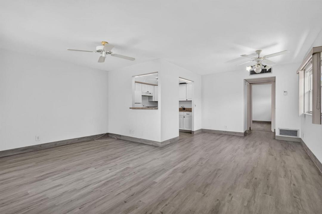 654 Saxony N, Delray Beach, Floride 33446, États-Unis