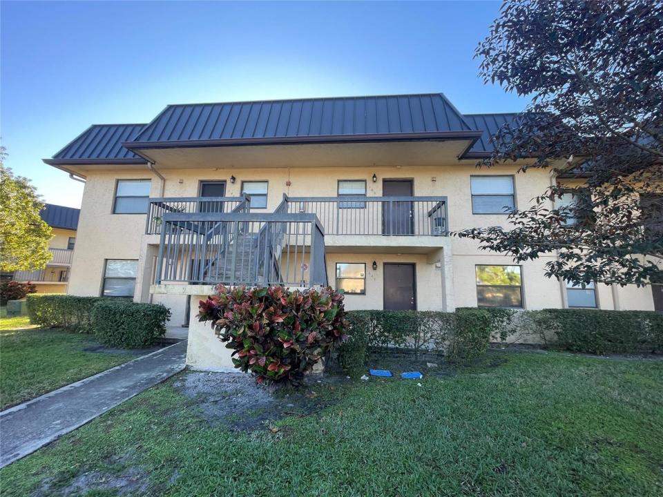 143 NW 93rd Avenue 202, Pembroke Pines, Floride 33024, États-Unis