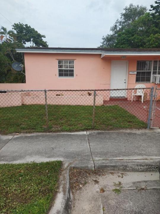 1980 Lincoln Avenue, Opa-Locka, Florida 33054