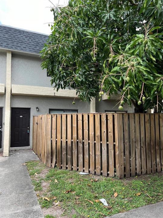 2442 NW 52nd Avenue 2442, Lauderhill, فلوريدا 33313, الولايات المتحدة
