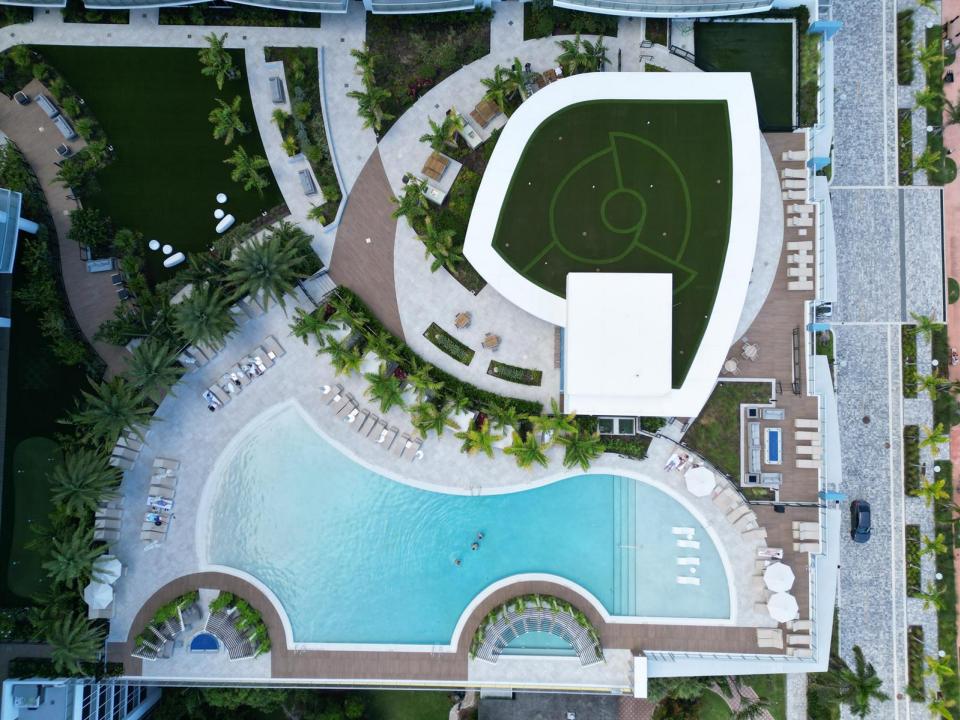 220 Lake Shore Drive 1908, Lake Park, Flórida 33403, Estados Unidos