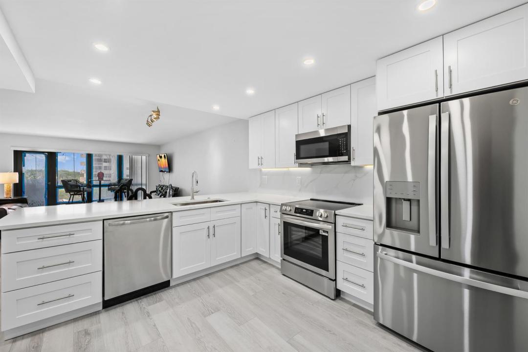 5100 N Ocean Boulevard 502, Lauderdale By The Sea, Floryda 33308, USA