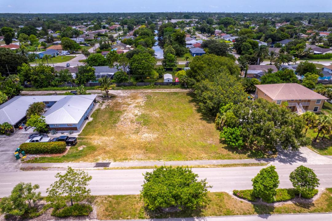 2171 Sunshine Boulevard, Naples, Floride 34116, États-Unis