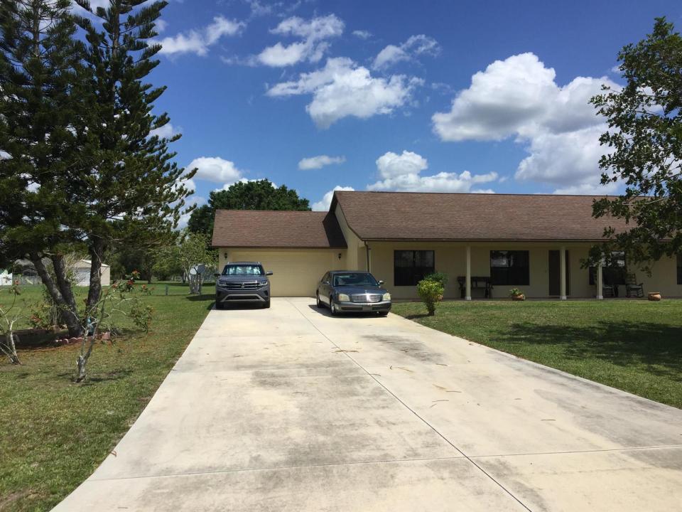 8451 SW 14th Lane, Okeechobee, Florida 34974, USA