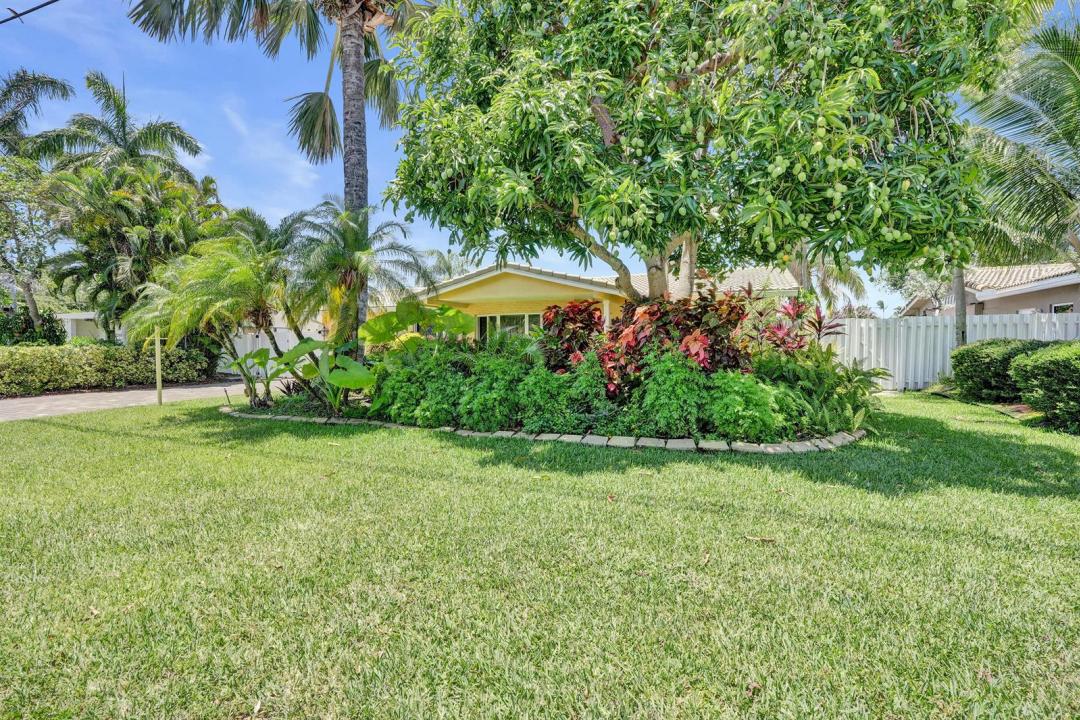 2265 SE 12th Street, Pompano Beach, Florida 33062, USA