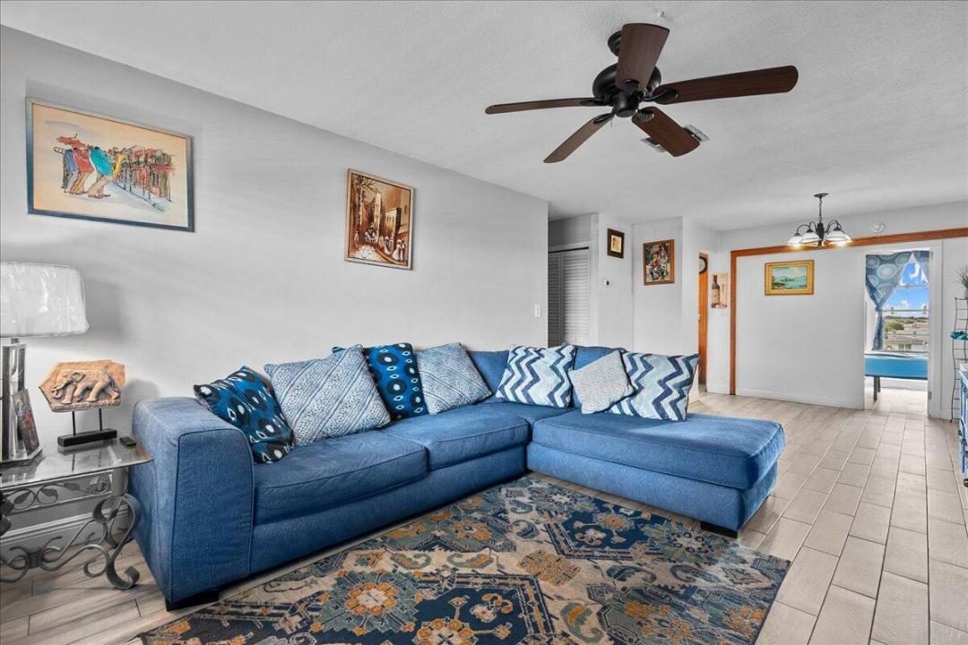 941 Crystal Lake Drive 402, Deerfield Beach, Floride 33064, États-Unis