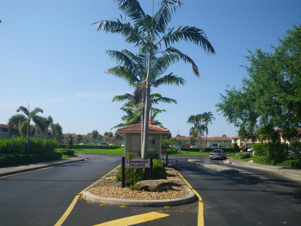 902 Twin Lakes Drive 8-i, Coral Springs, Floride 33071, États-Unis