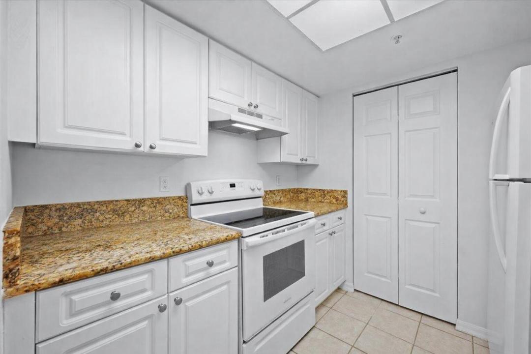 200 N Crestwood N Court 211, Royal Palm Beach, 플로리다 33411, 미국