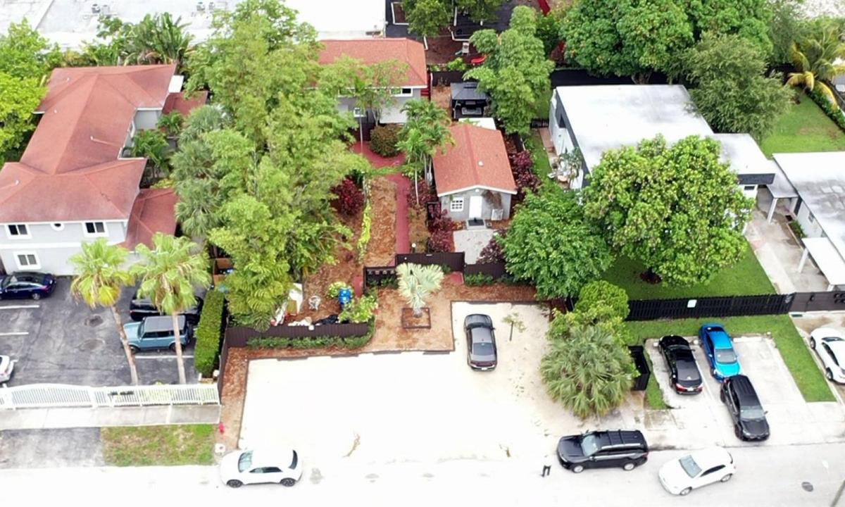 1329 NE 5th Avenue 2, Fort Lauderdale, Florida 33304, USA