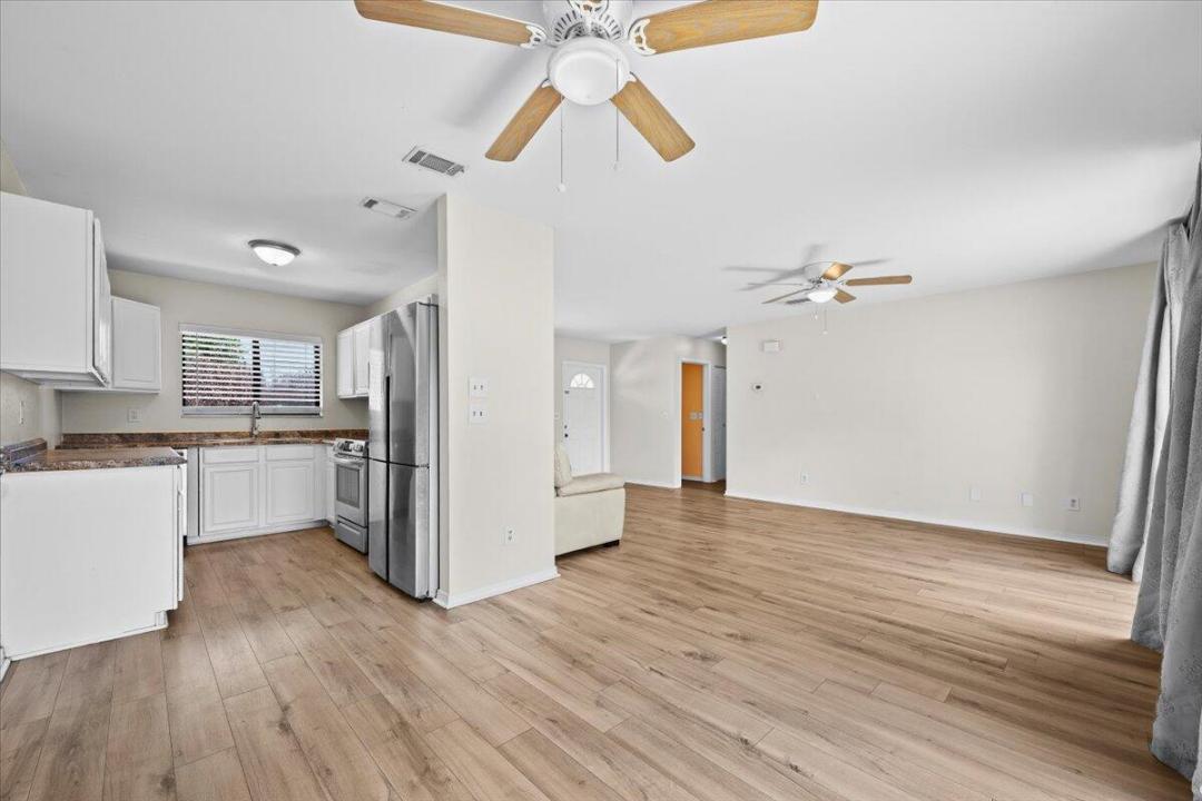 2261 SE Pear Lane, Port St. Lucie, Floride 34952, États-Unis