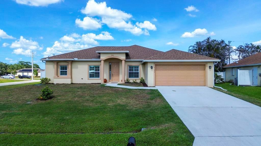 4201 SW Mcclellen Street, Port St. Lucie, Флорида 34953, Соединенные Штаты