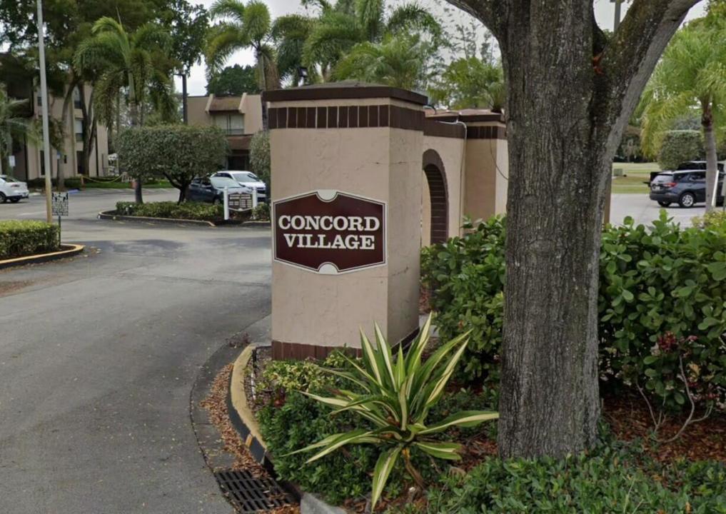 8150 W Mcnab Road 222, Tamarac, Floryda 33321, USA