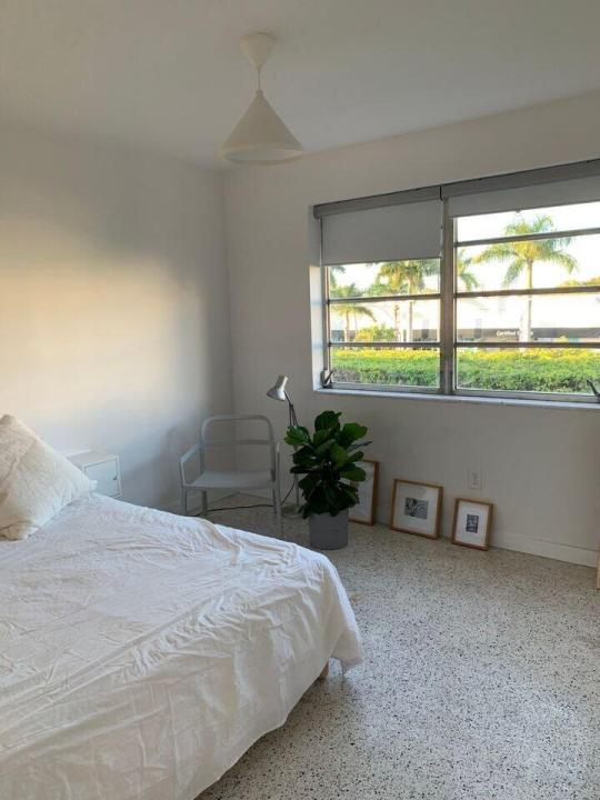 649 SW 9th Street 301, Miami, Floride 33130, États-Unis