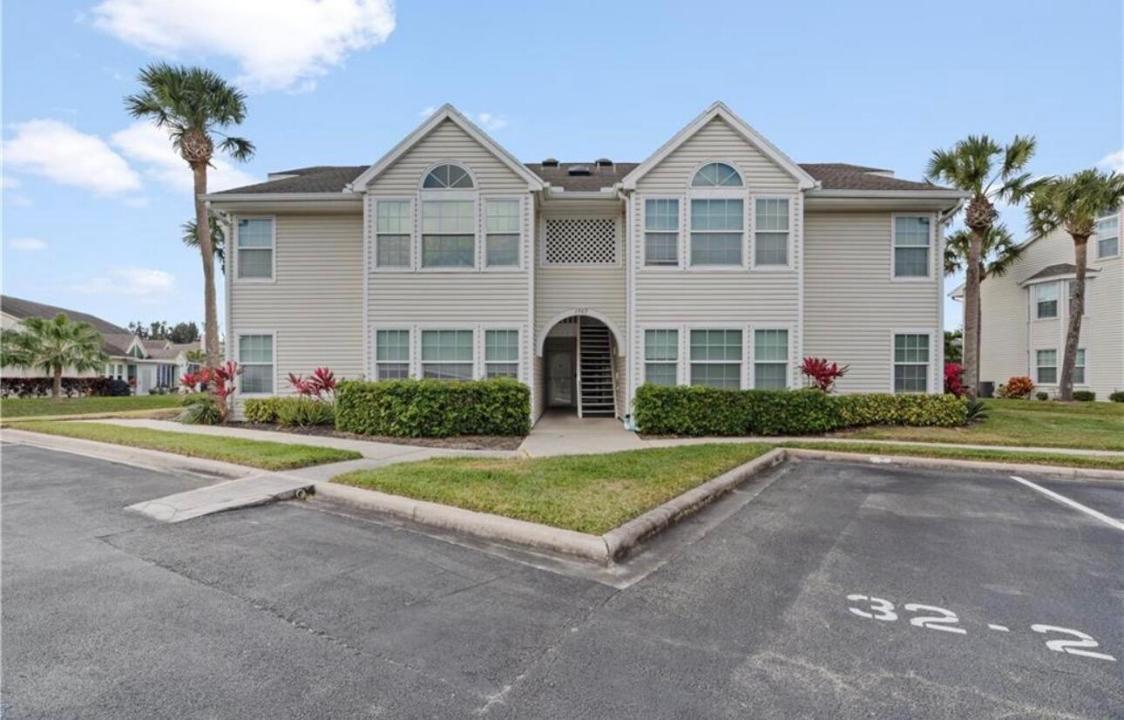 1907 Aynsley Way 32-2, Vero Beach, Floride 32966, États-Unis