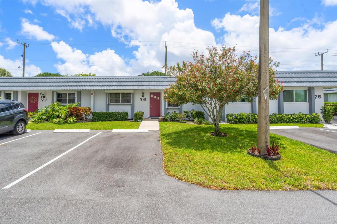 2886 Fernley E Drive 76, West Palm Beach, Floride 33415, États-Unis