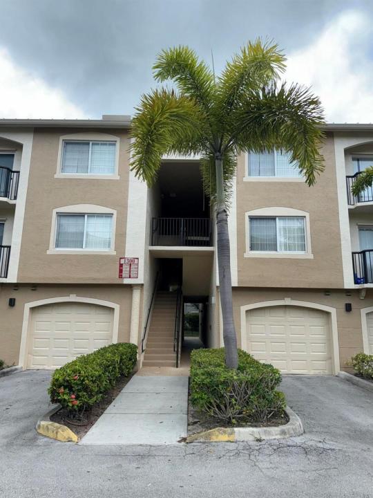 1300 Crestwood Drive 1309, Royal Palm Beach, Floride 33411, États-Unis