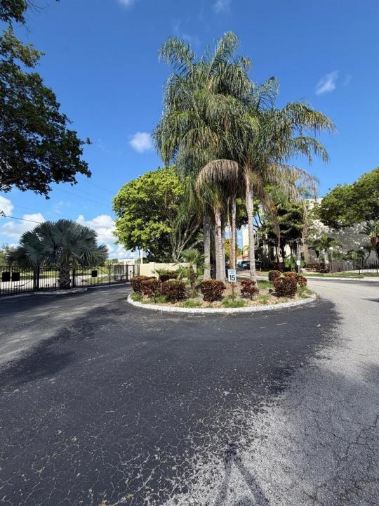 118 Lake Emerald Drive 107, Oakland Park, Floride 33309, États-Unis